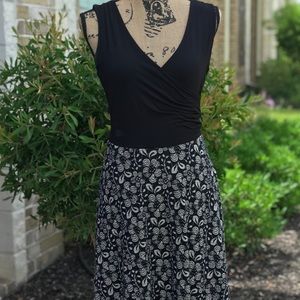 Sundress with lace detailed knee length skirt
